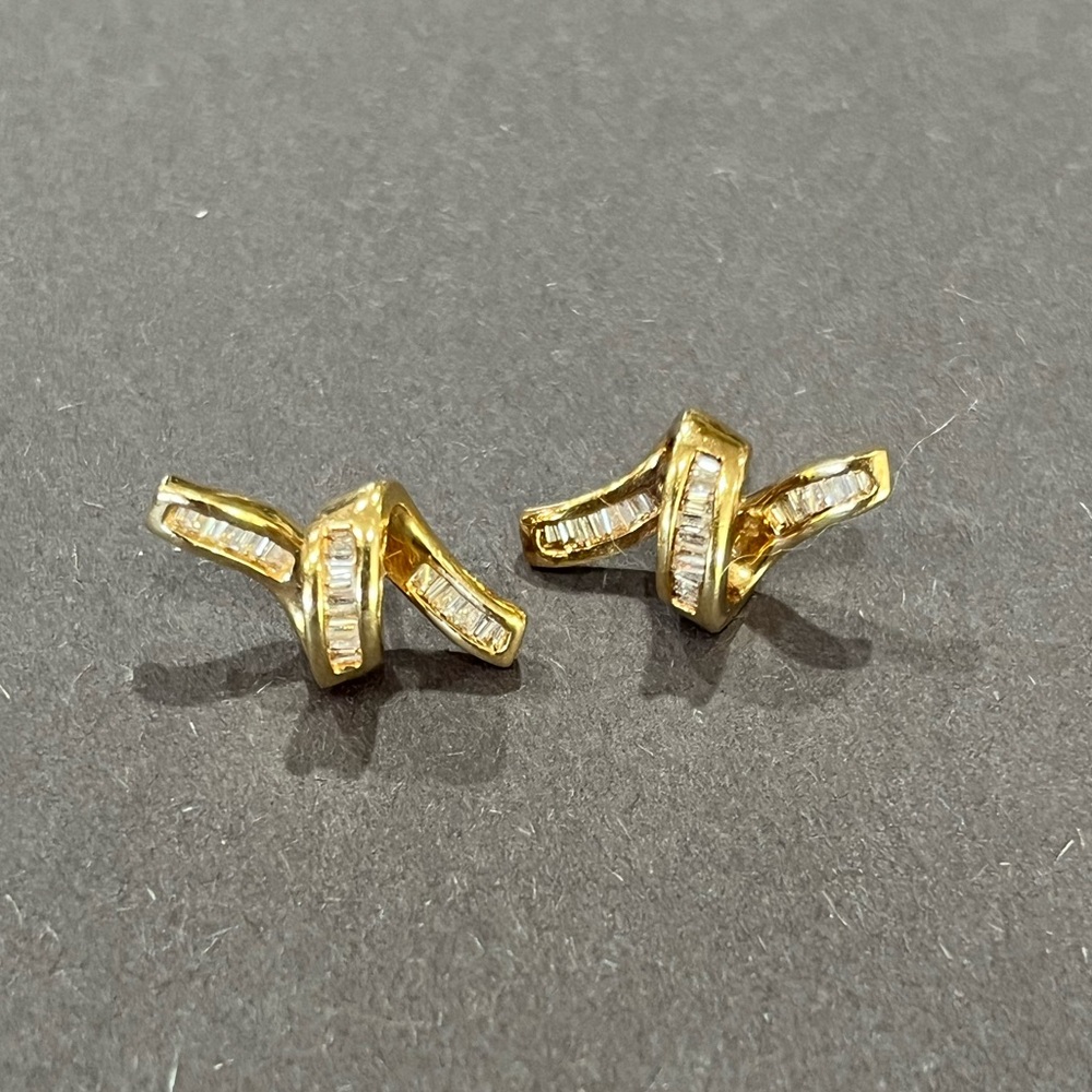 14k Gold Twist Earrings